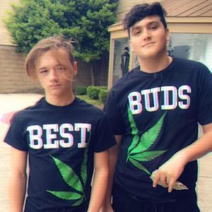 Meet your Posher, Levi